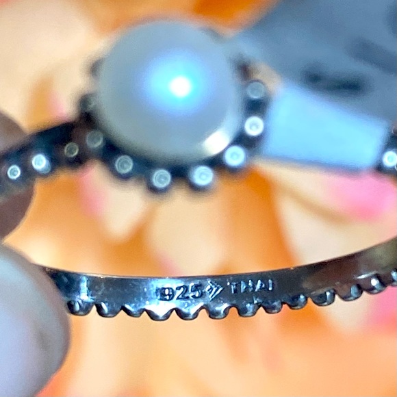 Vintage 925 Sterling Silver Pearl Ring ~ Dainty Solitaire Mini Tea Thumb Ring - Picture 6 of 9